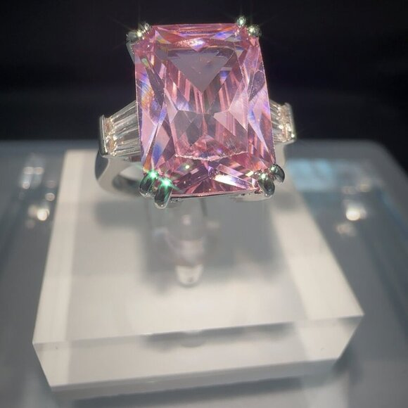 Pink Cubic Zirconia Emerald Cut Silver Ring Size 6 - Picture 5 of 12